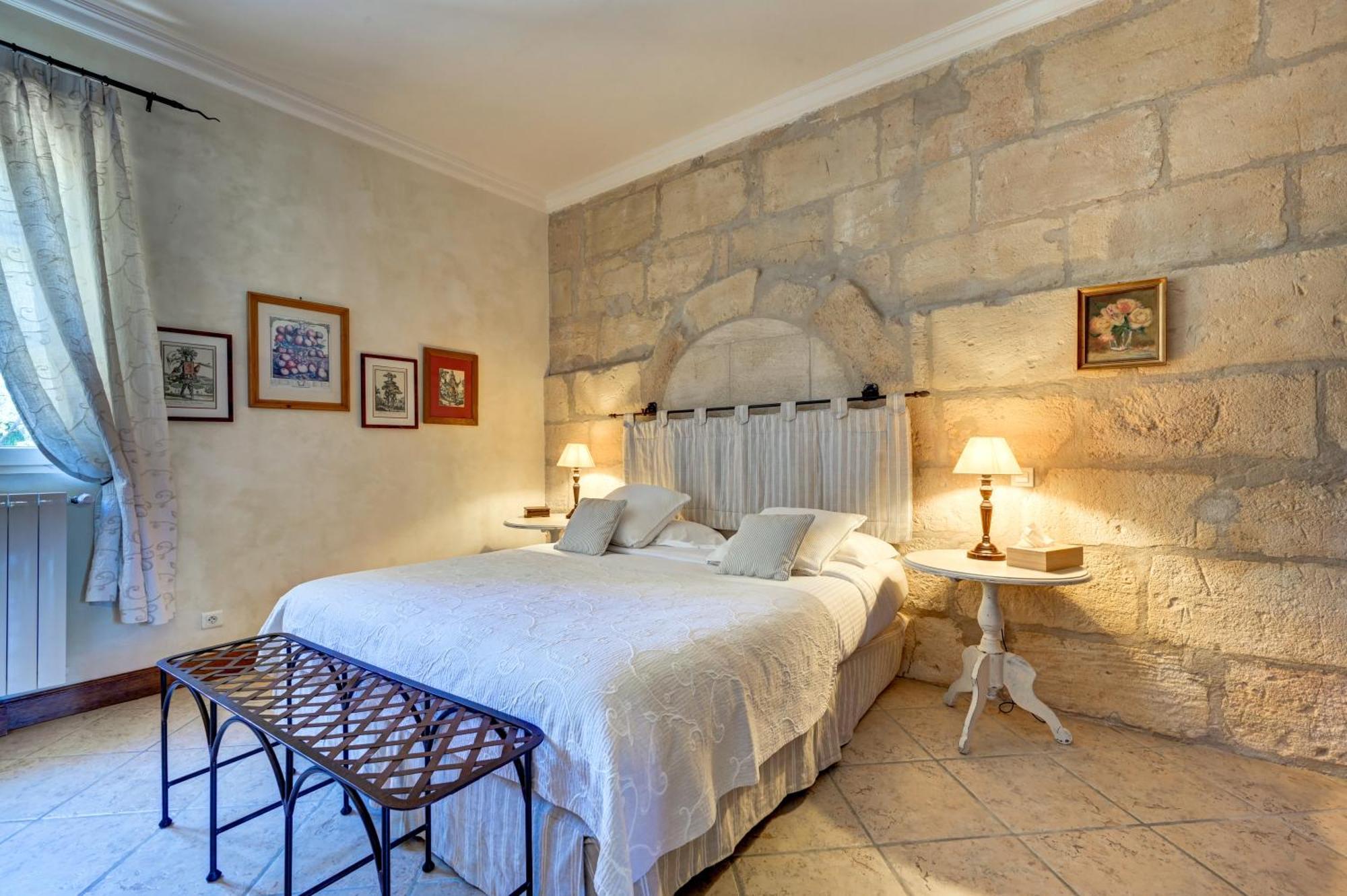Готель Mas Des Comtes De Provence Тараскон Екстер'єр фото