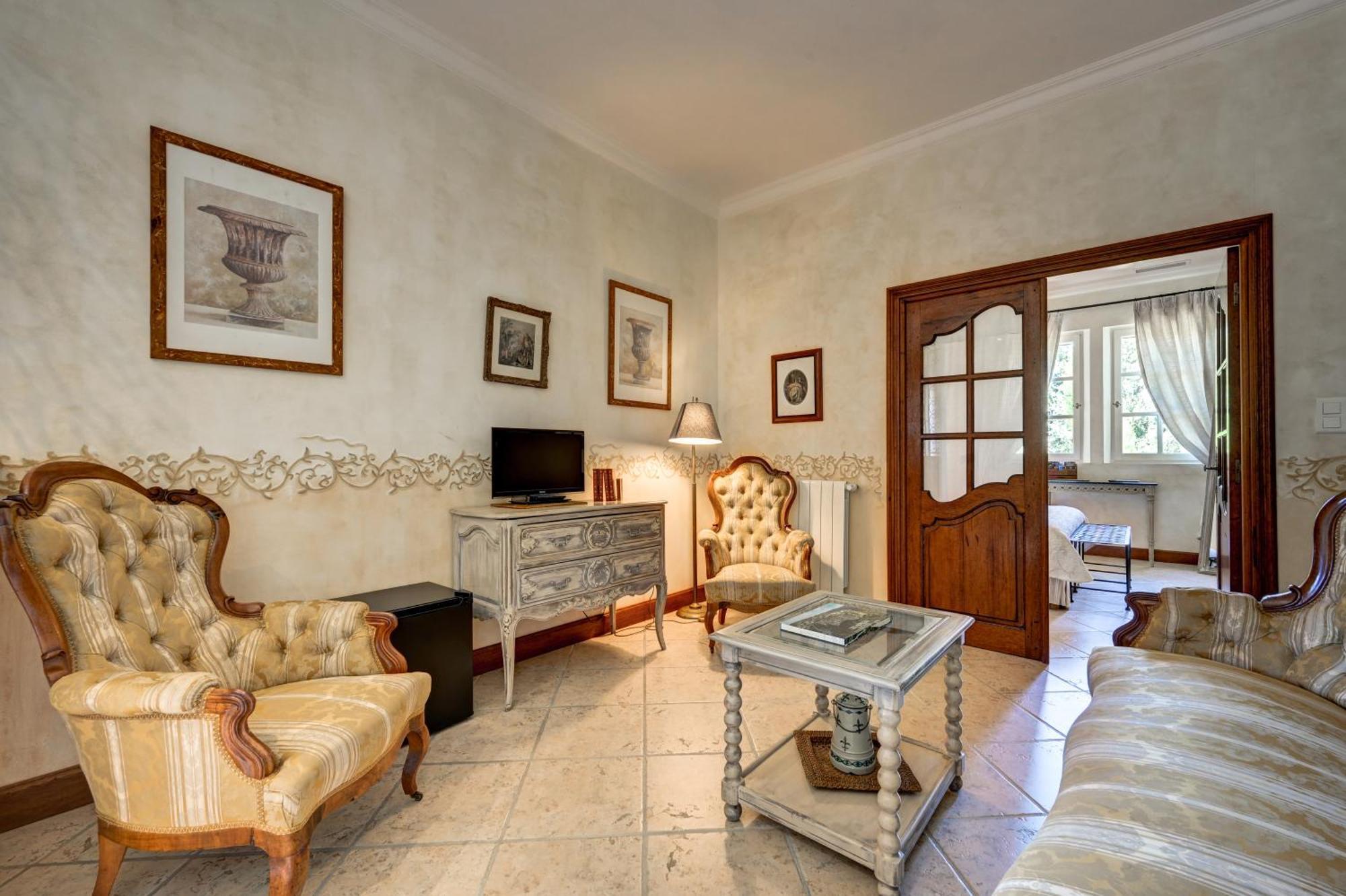 Готель Mas Des Comtes De Provence Тараскон Екстер'єр фото